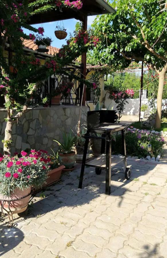 Panos And Chrisas House Villa Drepano  Exterior photo